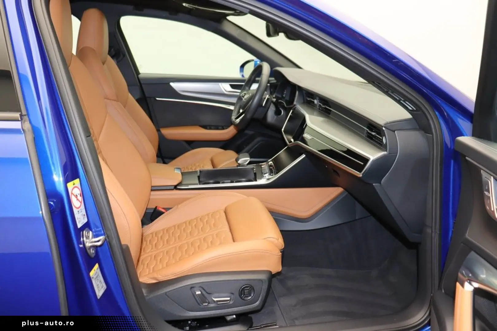 AUDI RS6 Avant 4.0 TFSI quattro . LED ACC B&O Pano