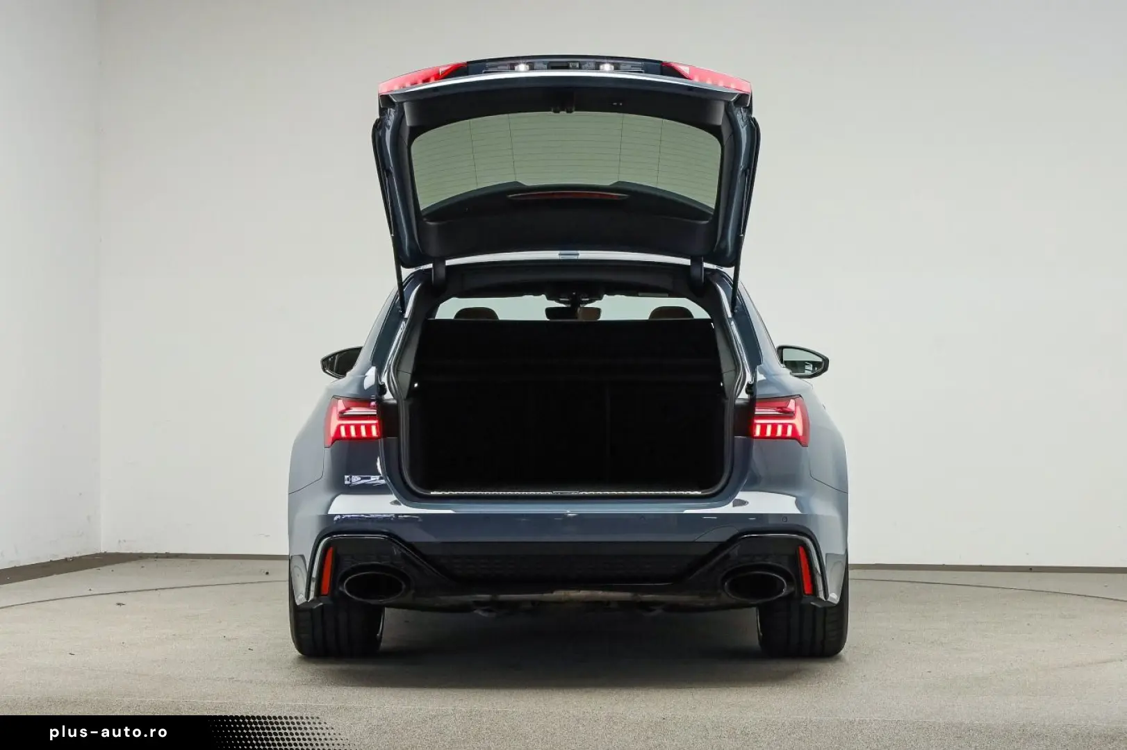 AUDI RS 6 Avant Dynamik Plus  Keramik  HUD  AHK  Pano