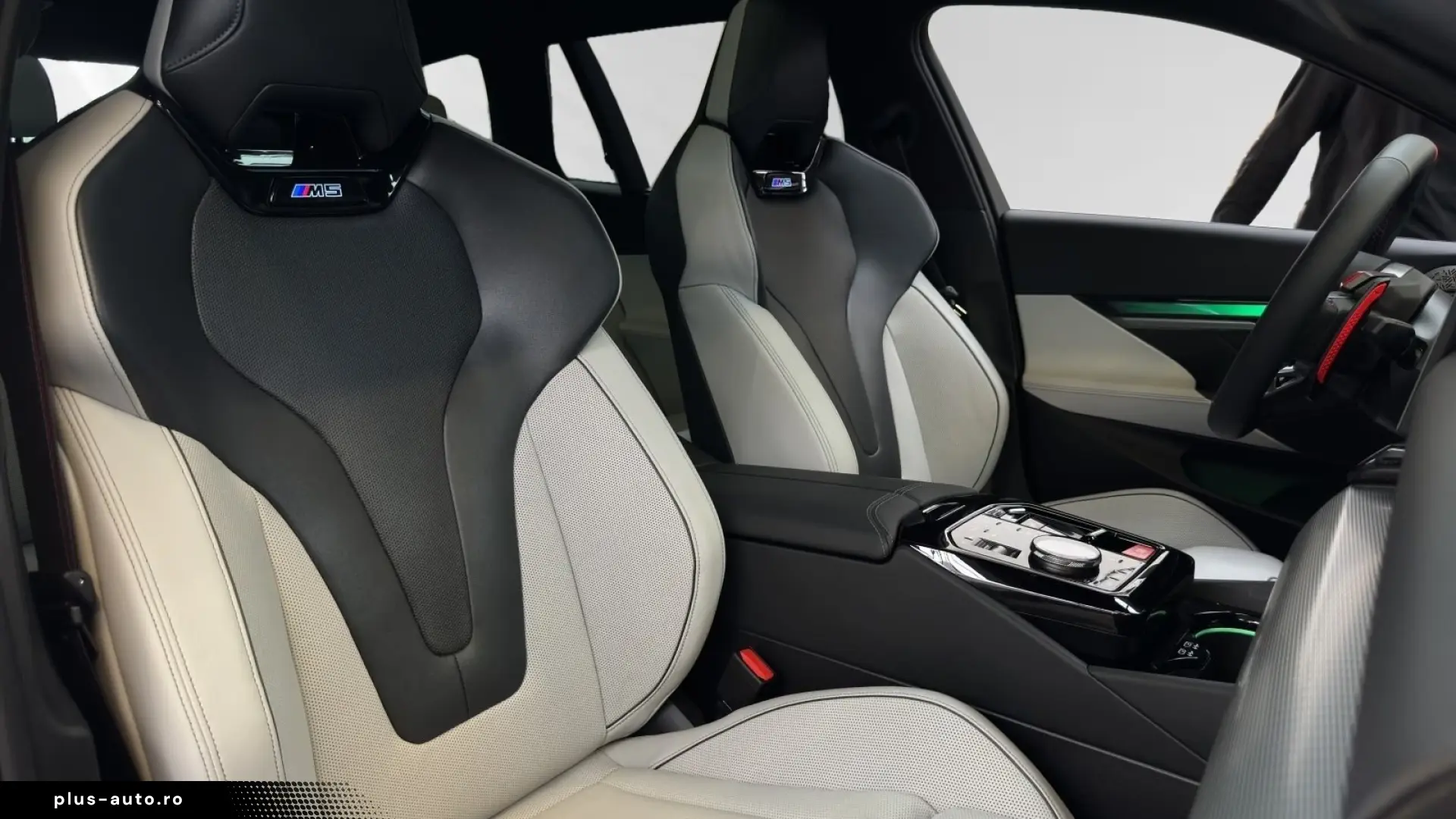 BMW M5 Touring  - Livrare imediata !