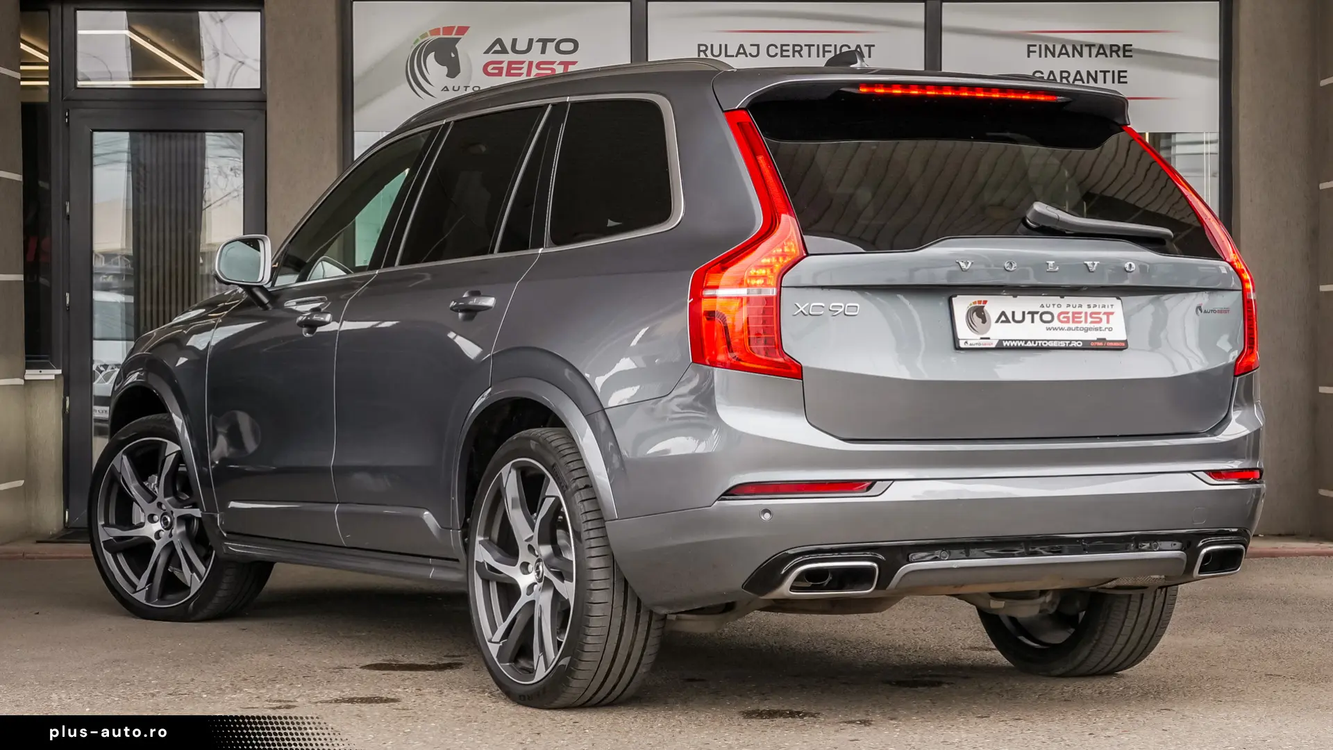 Volvo XC90 D5 AWD R-Design