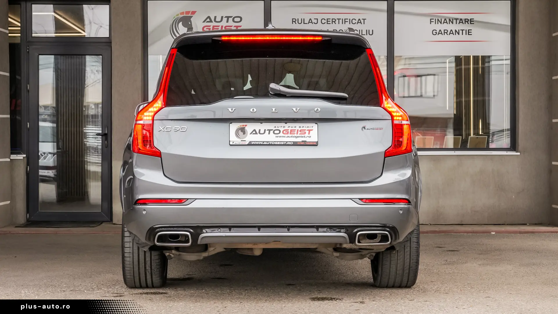 Volvo XC90 D5 AWD R-Design