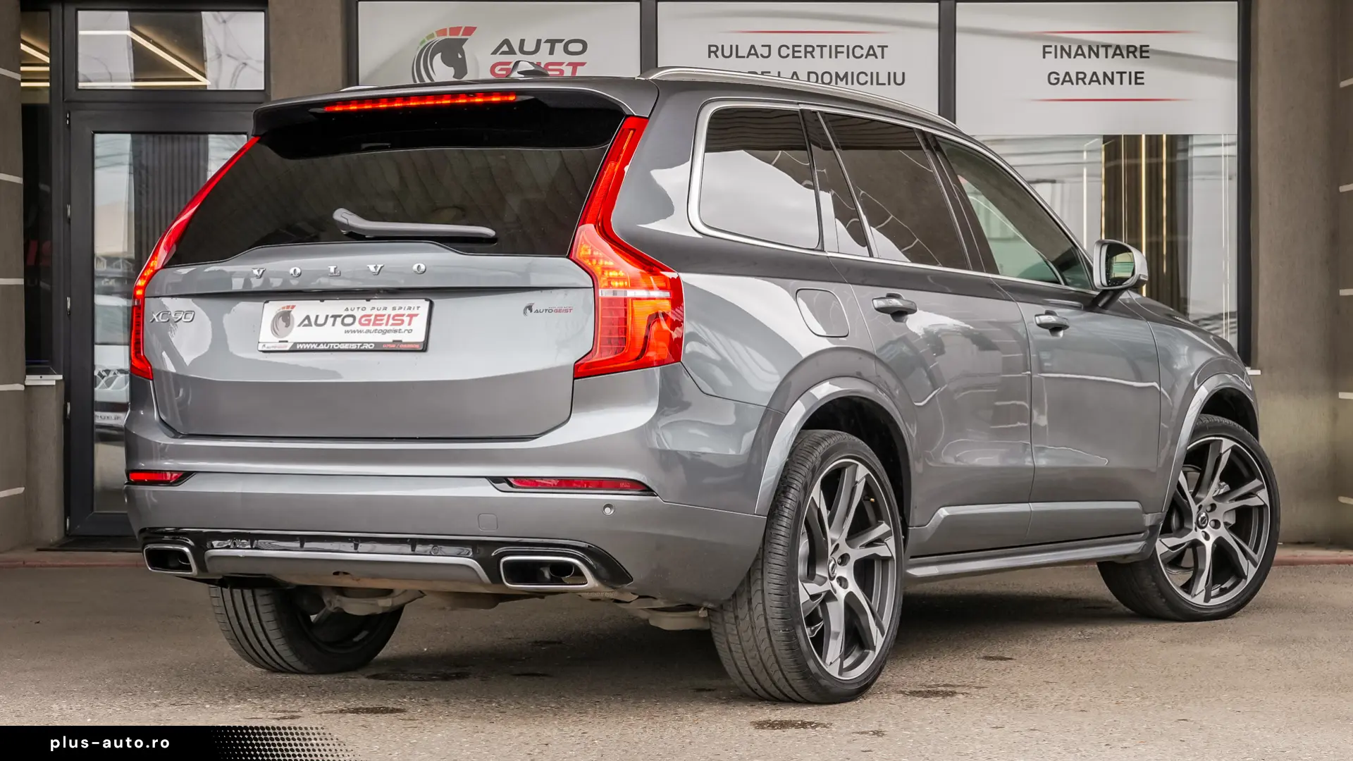 Volvo XC90 D5 AWD R-Design