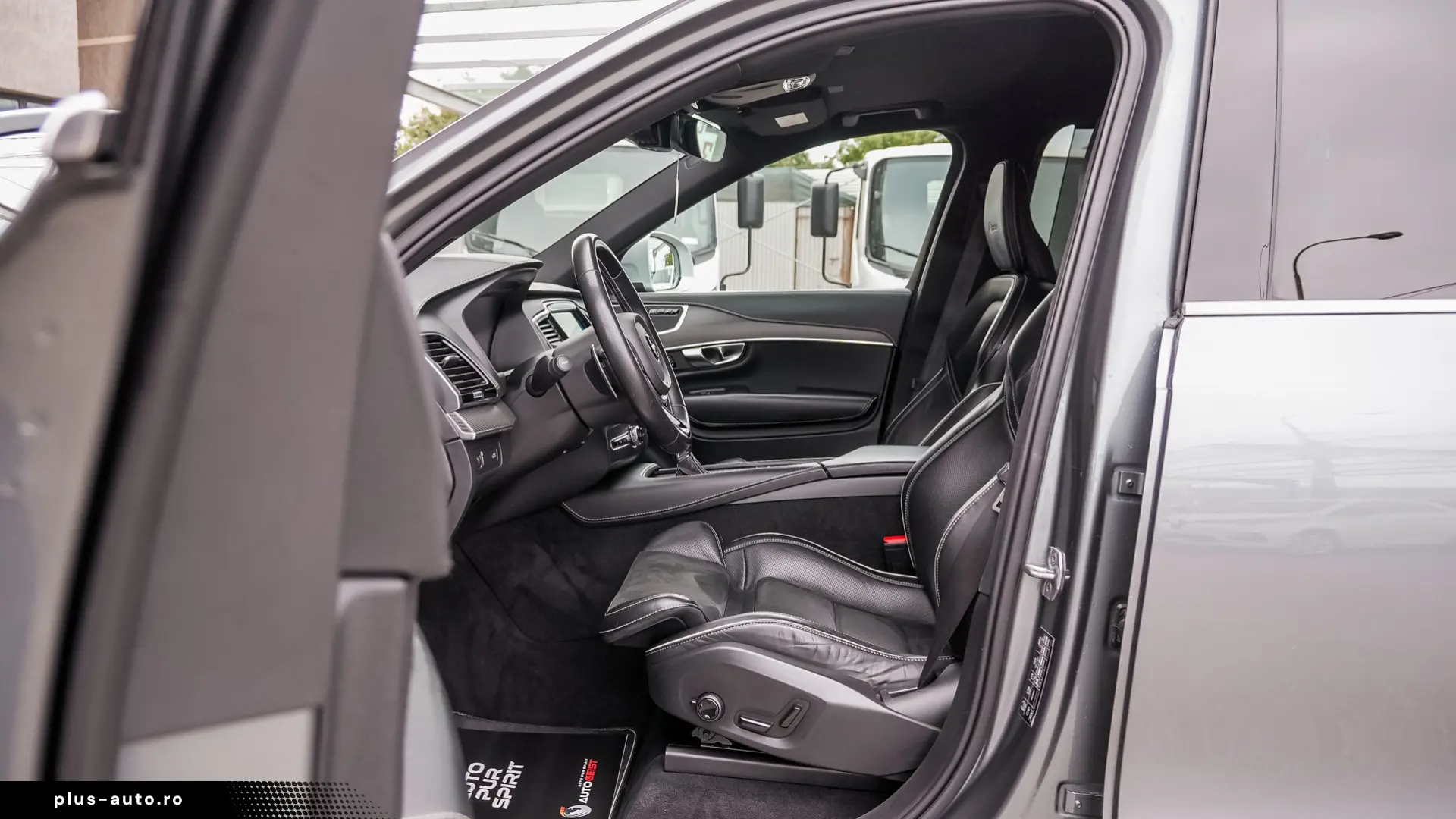 Volvo XC90 D5 AWD R-Design
