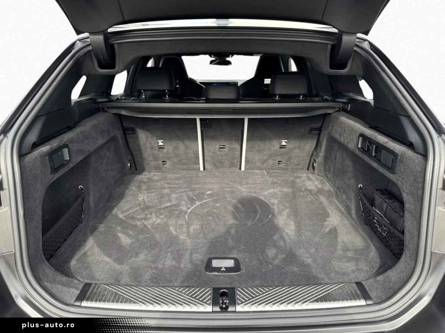 BMW M5 Touring DAProf FernP DrivPack AHK Sitz-AC 360