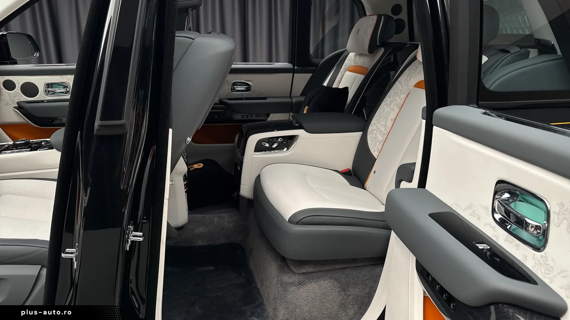 NEW 2026 ROLLS-ROYCE CULLINAN BLACK BADGE