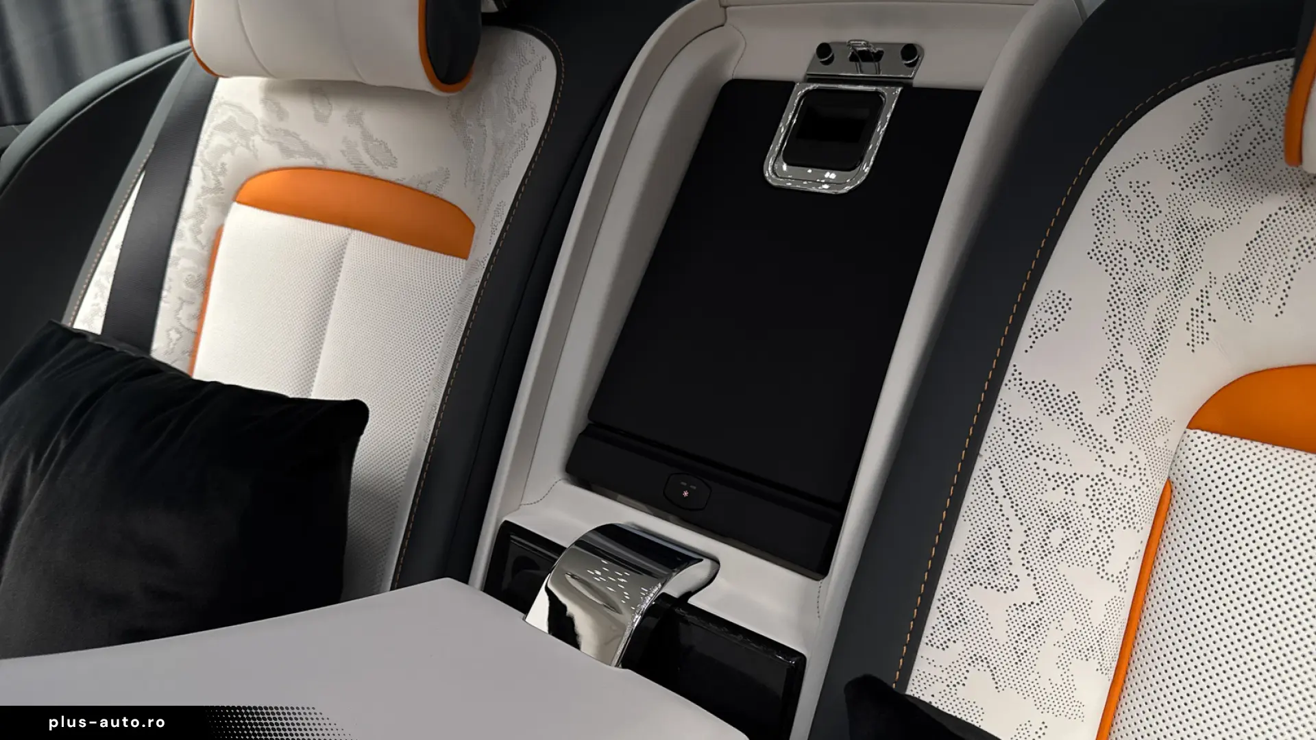 NEW 2026 ROLLS-ROYCE CULLINAN BLACK BADGE