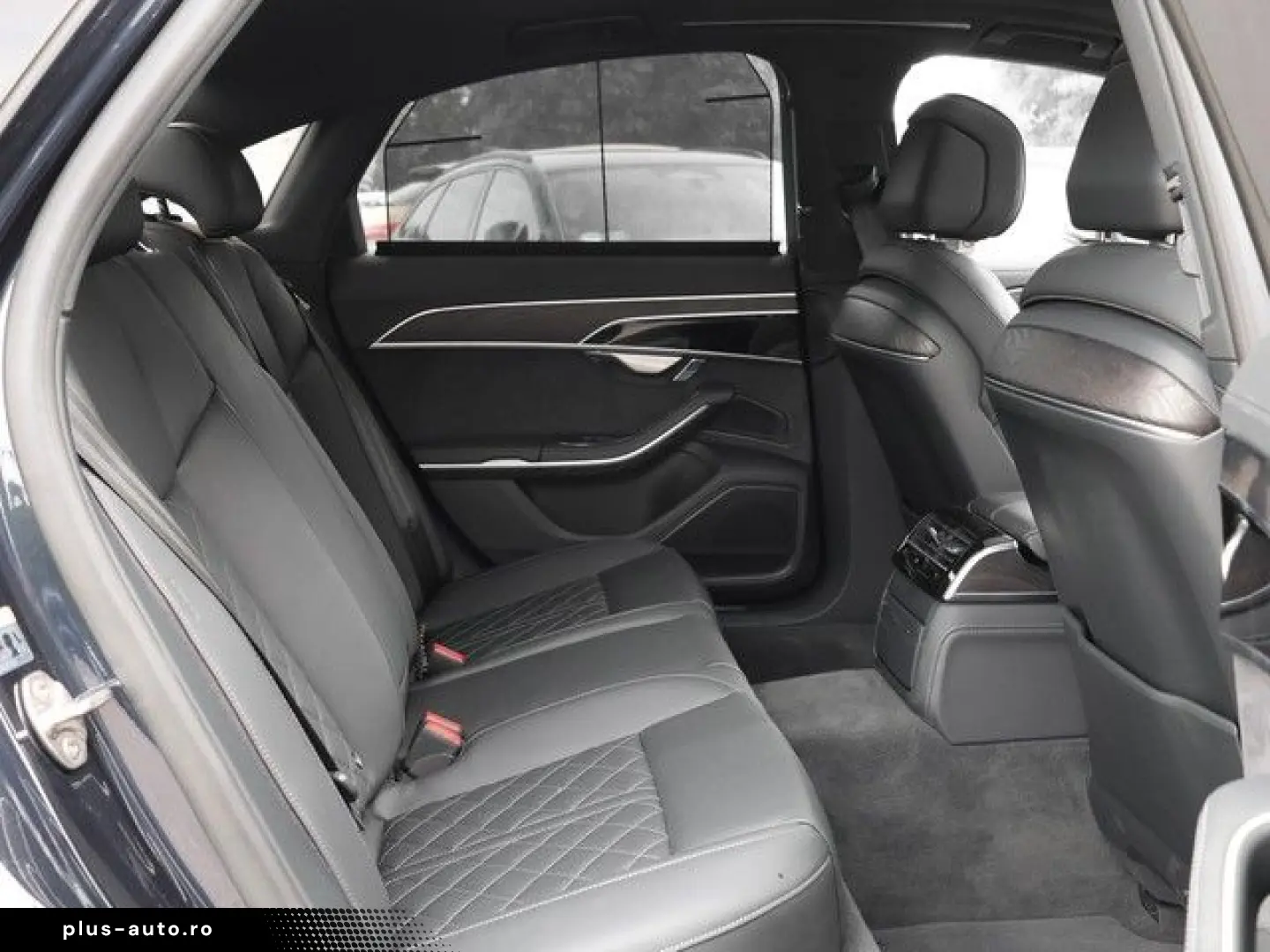 AUDI A8 60 TFSI e quattro LM20 ACC Pano HuD Massage D