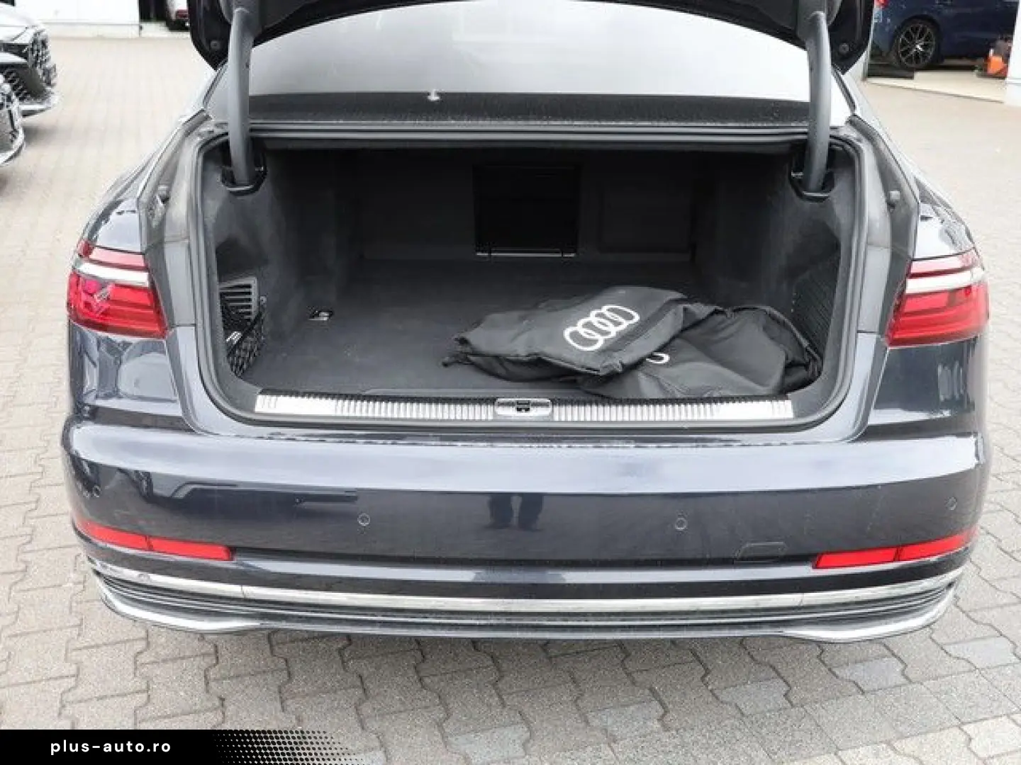AUDI A8 60 TFSI e quattro LM20 ACC Pano HuD Massage D