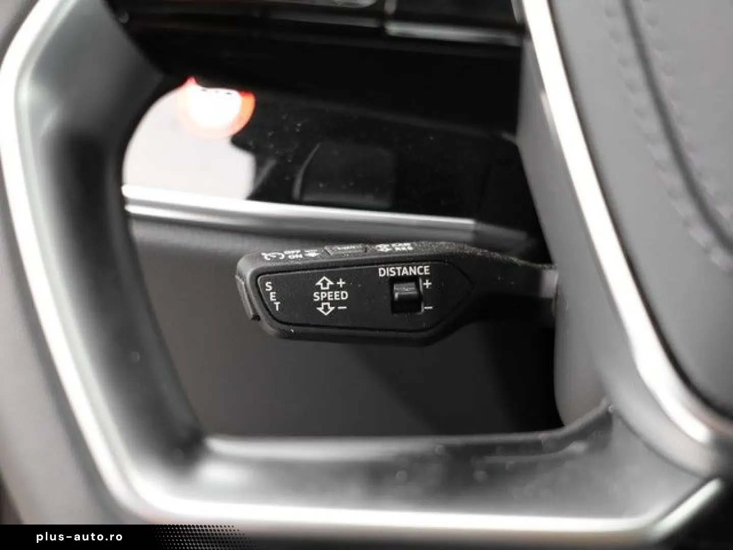 AUDI A8 60 TFSI e quattro LM20 ACC Pano HuD Massage D