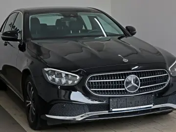MERCEDES-BENZ E 300 d 4M Avantgarde Kamera Navi LED