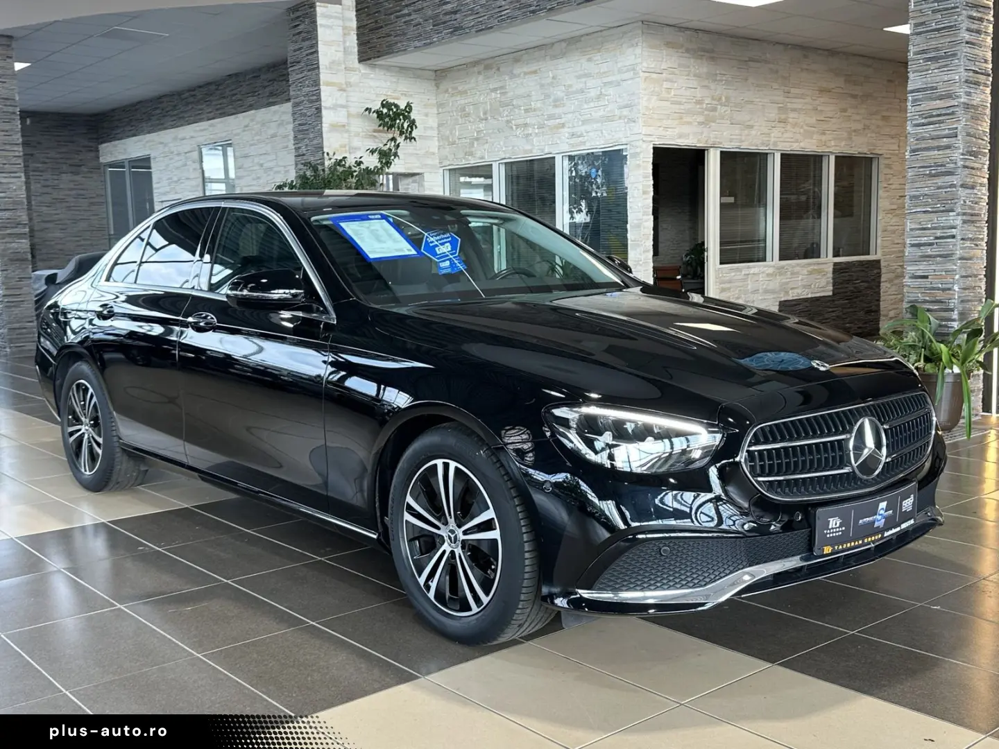 MERCEDES-BENZ E 220d Navi Burmester