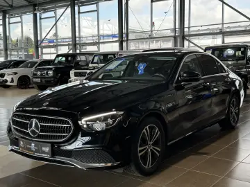 MERCEDES-BENZ E 220d Navi Burmester