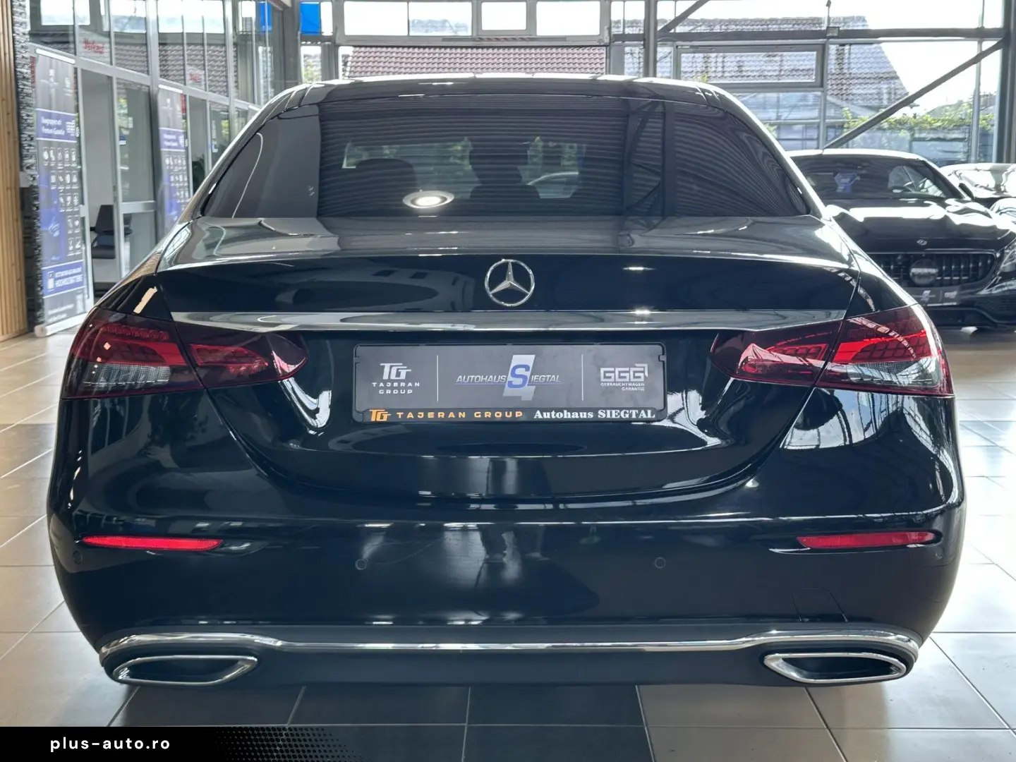 MERCEDES-BENZ E 220d Navi Burmester