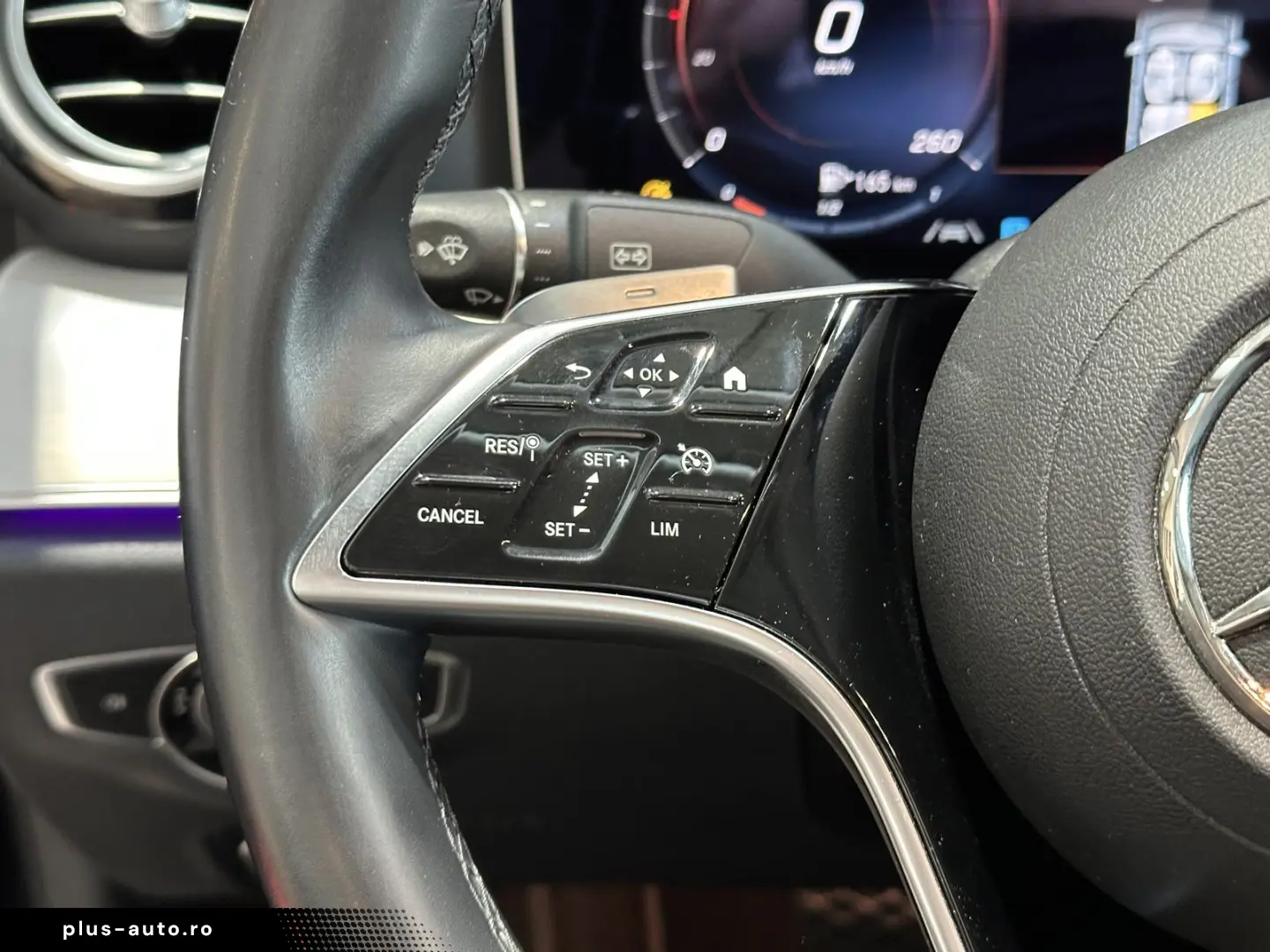 MERCEDES-BENZ E 220d Navi Burmester
