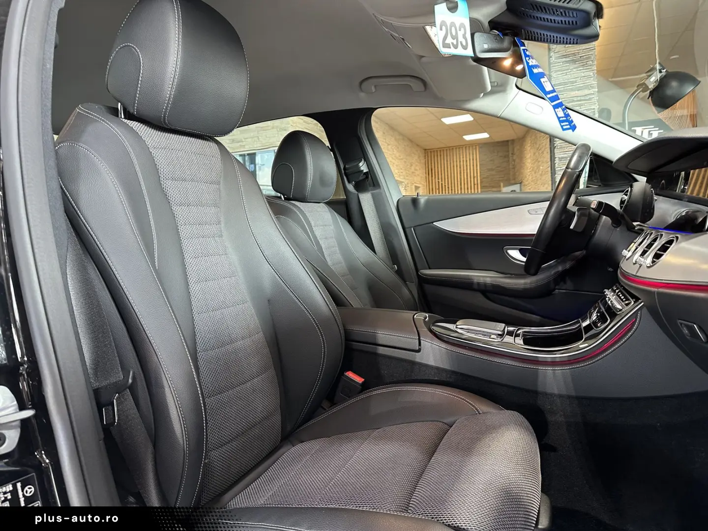 MERCEDES-BENZ E 220d Navi Burmester