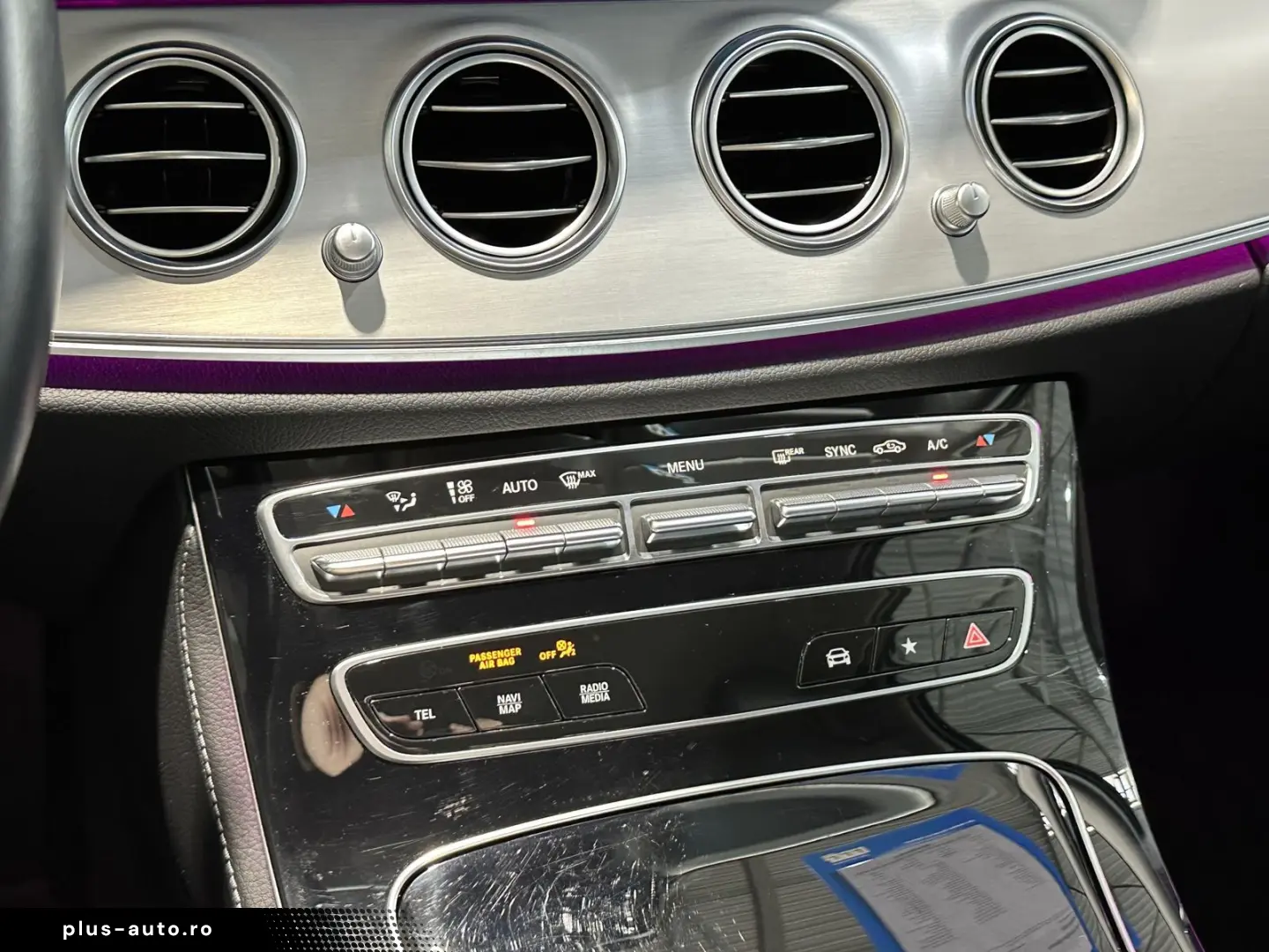 MERCEDES-BENZ E 220d Navi Burmester
