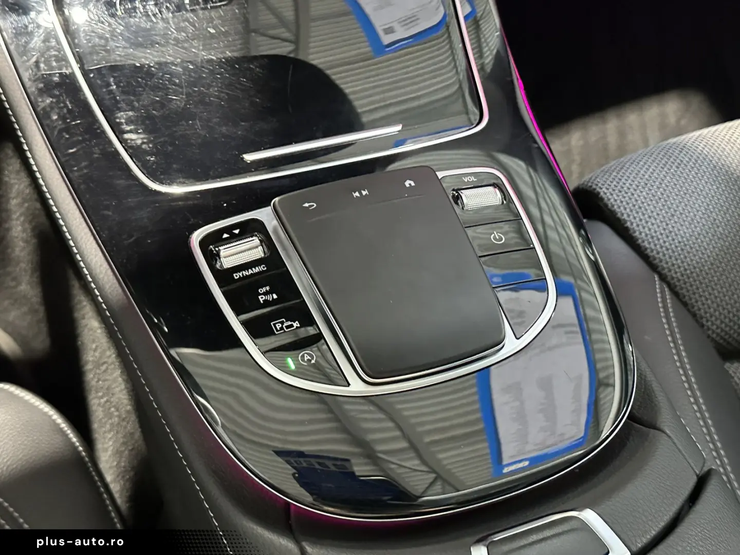 MERCEDES-BENZ E 220d Navi Burmester