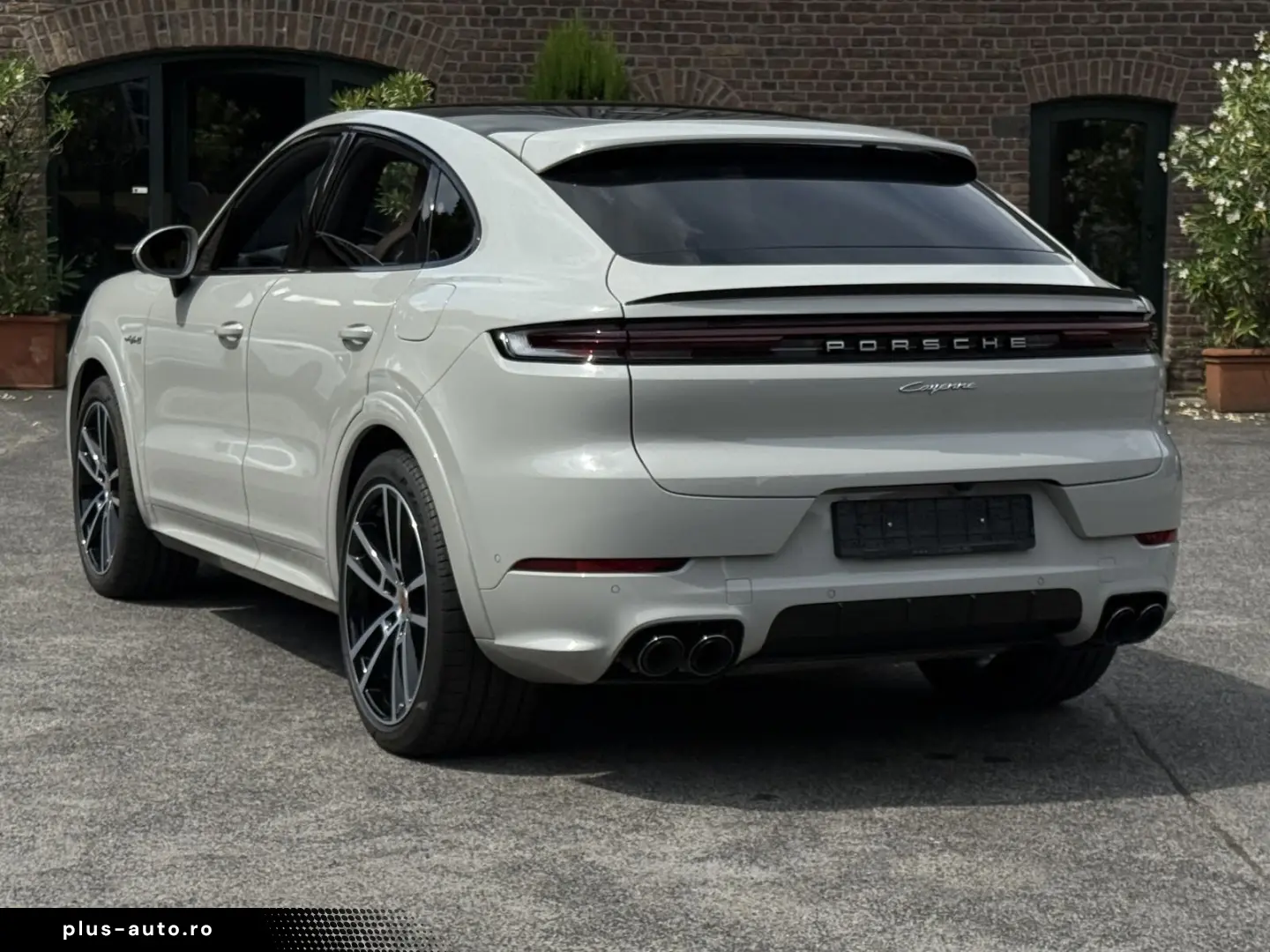 PORSCHE Cayenne E-Hybrid  Coupe KREIDE-BEIGE SPORTDESIGN