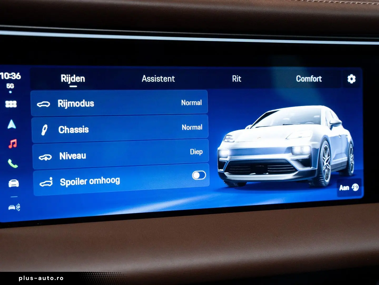 PORSCHE Macan 4