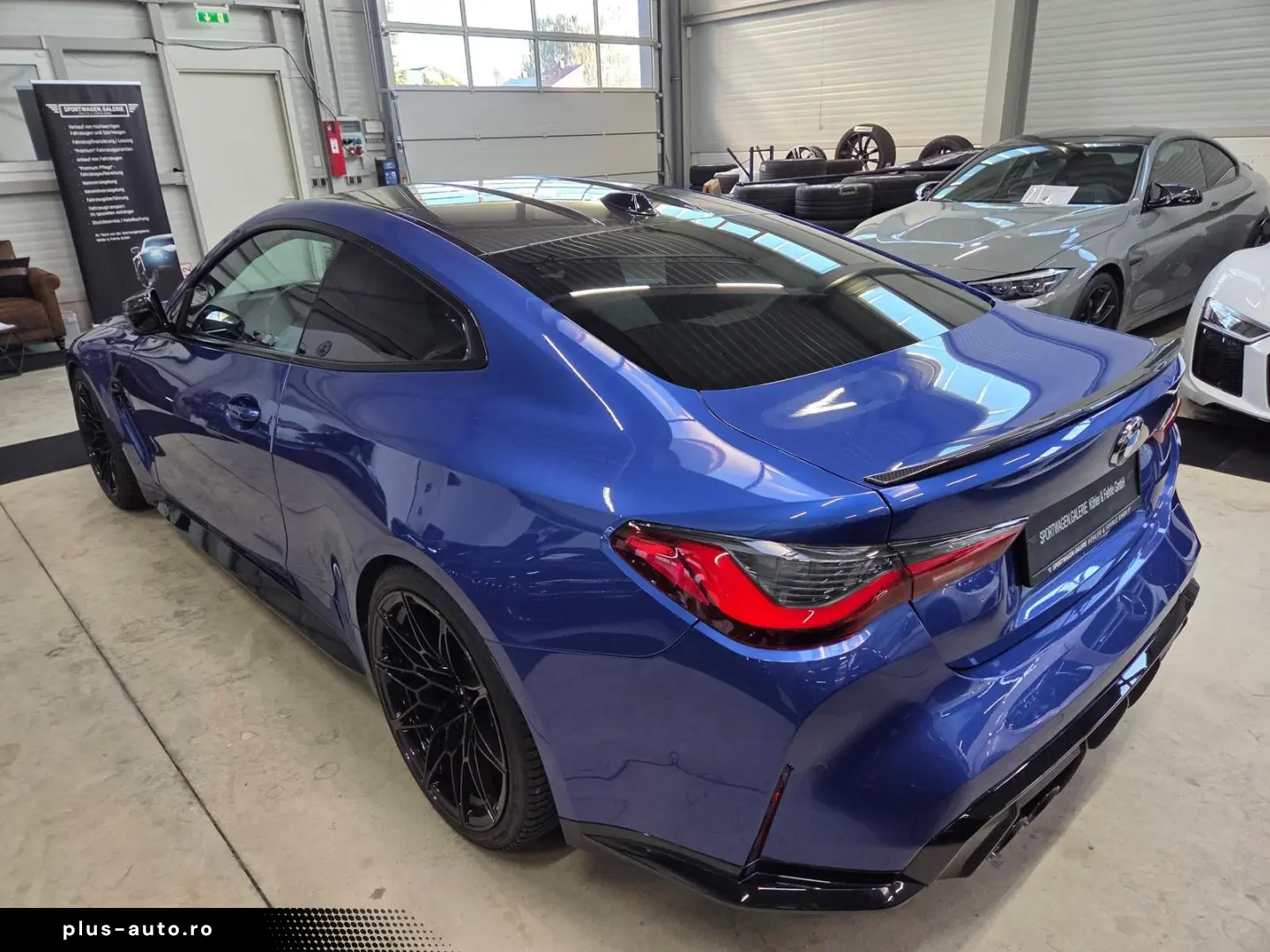 BMW M4 M-xDrive Competition  H&K Laser Keyless  560€