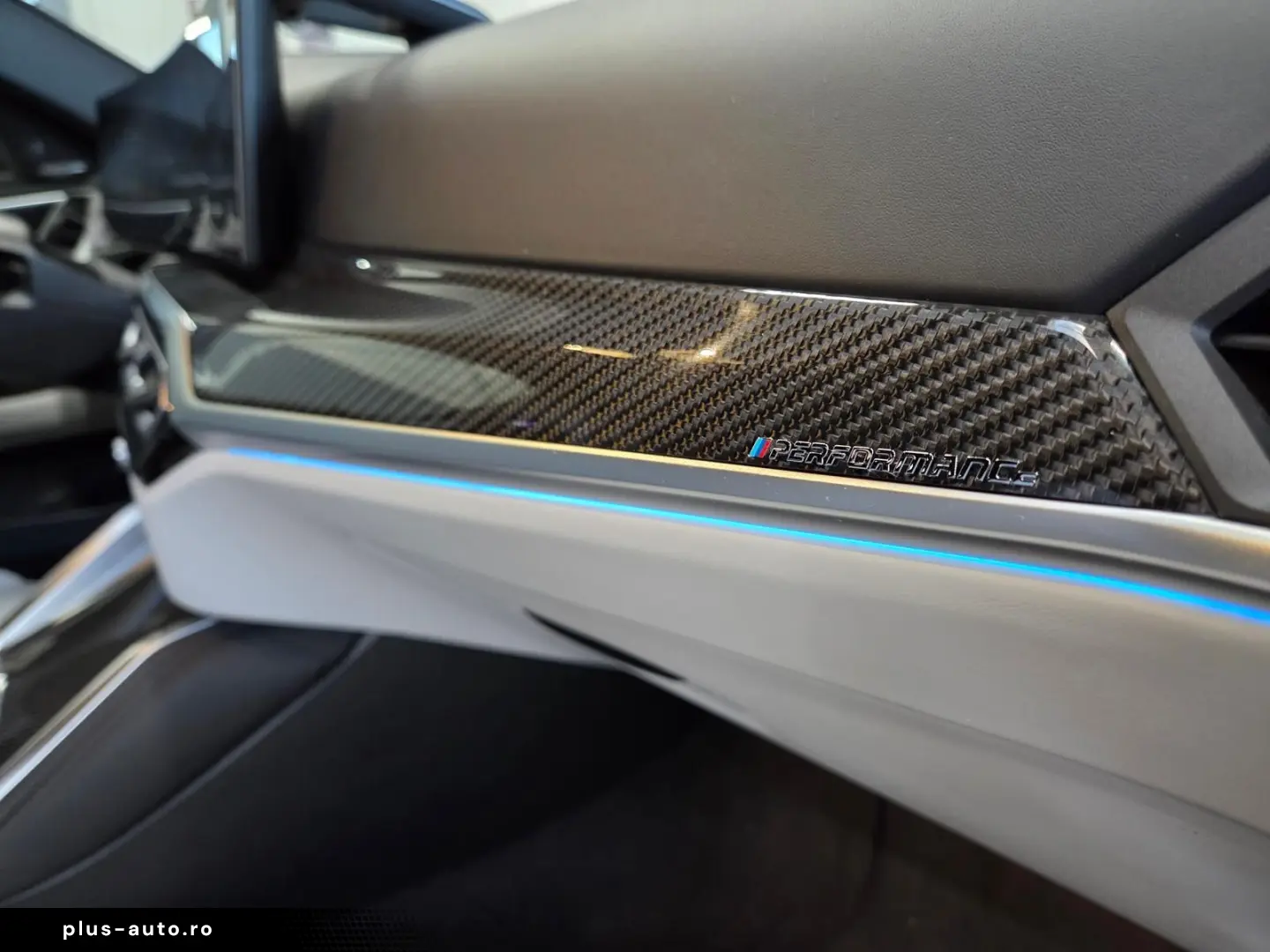 BMW M4 M-xDrive Competition  H&K Laser Keyless  560€