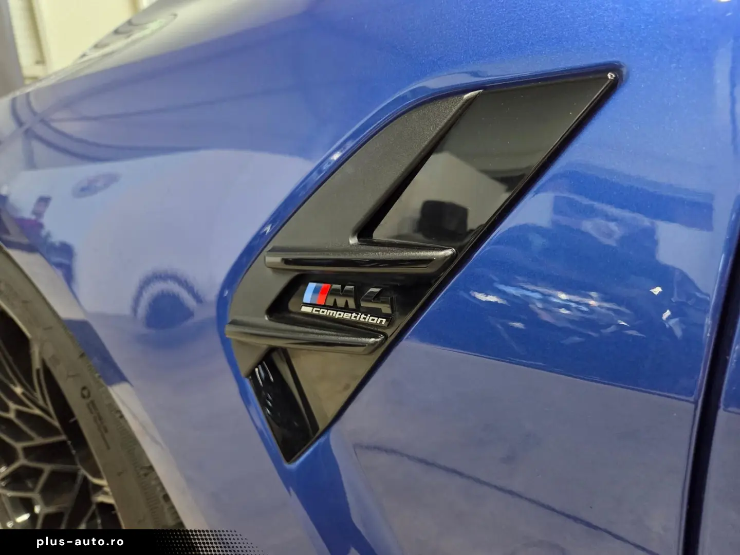 BMW M4 M-xDrive Competition  H&K Laser Keyless  560€