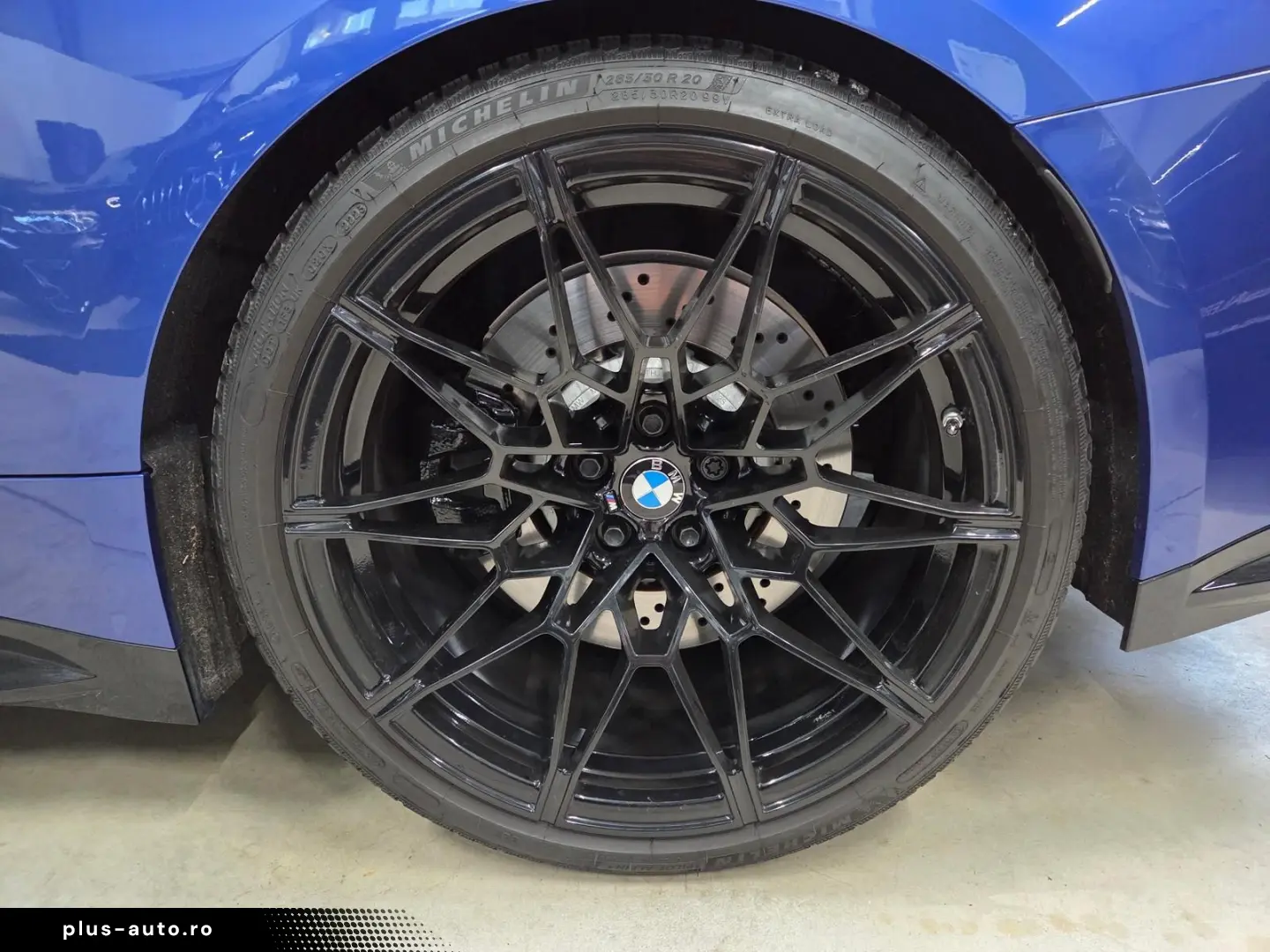 BMW M4 M-xDrive Competition  H&K Laser Keyless  560€