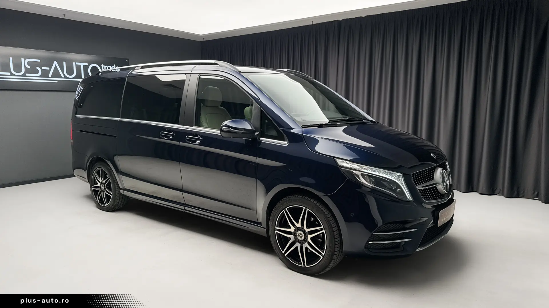 Mercedes-Benz V 300d 4Matic Lung AIRMATIC AMG 360 R19 Pano