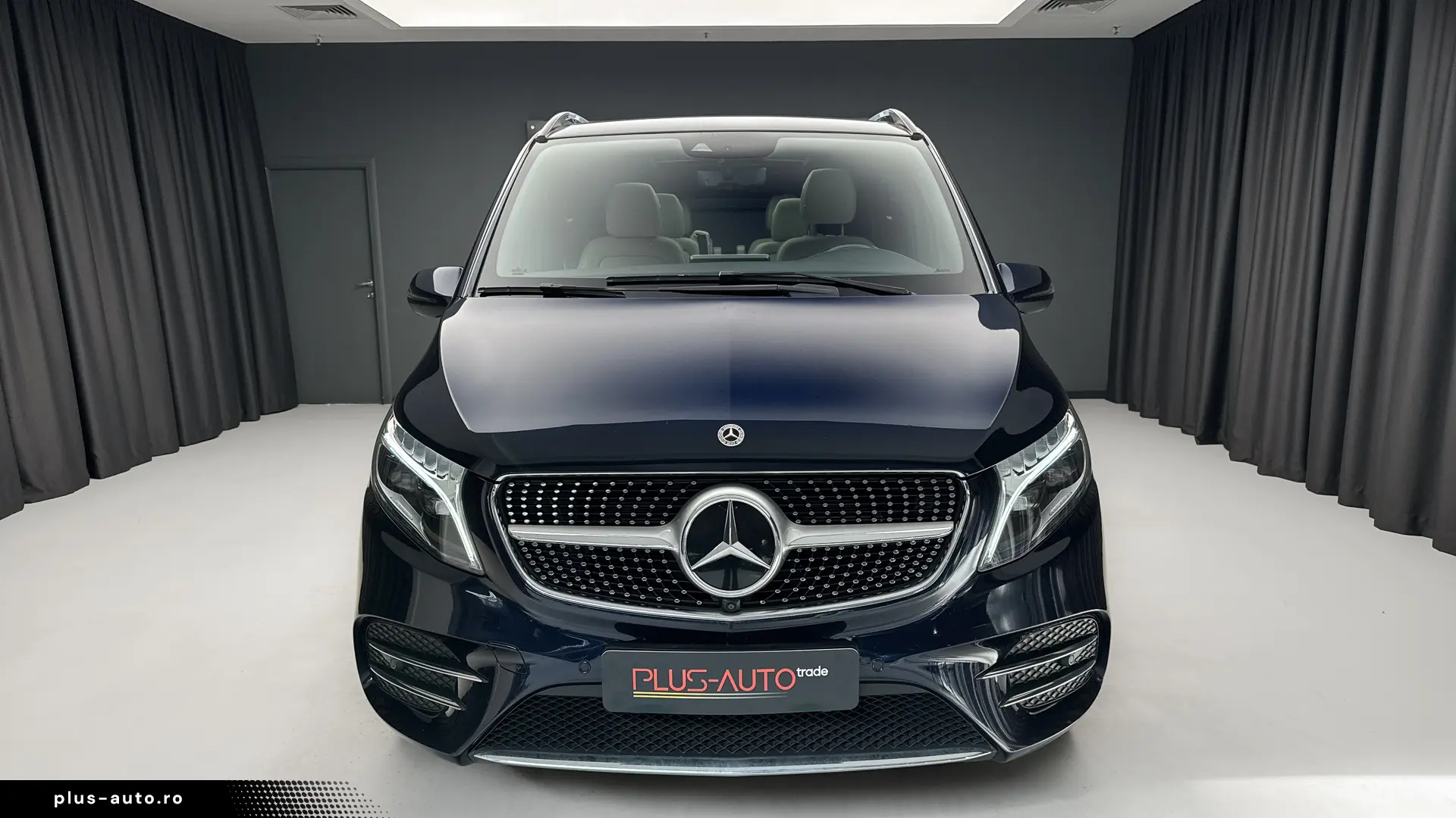 Mercedes-Benz V 300d 4Matic Lung AIRMATIC AMG 360 R19 Pano