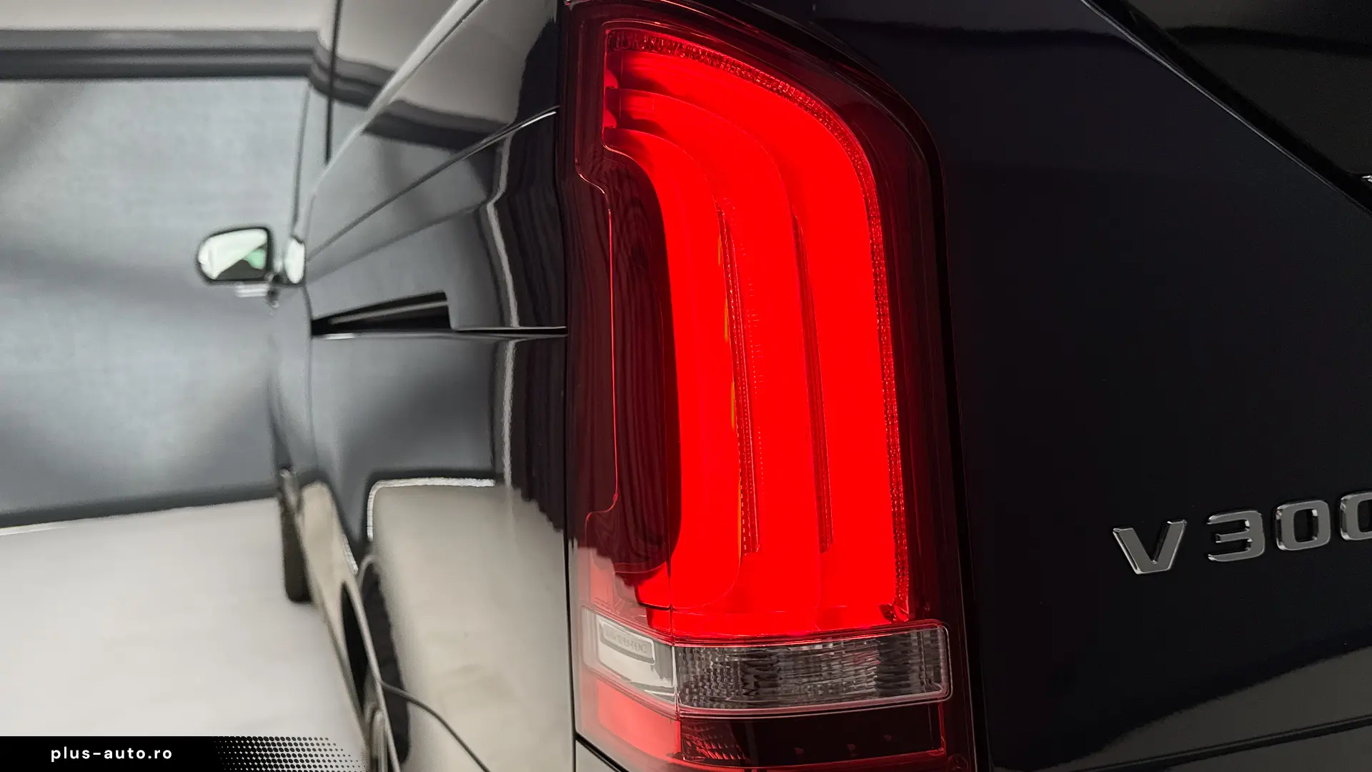 Mercedes-Benz V 300d 4Matic Lung AIRMATIC AMG 360 R19 Pano