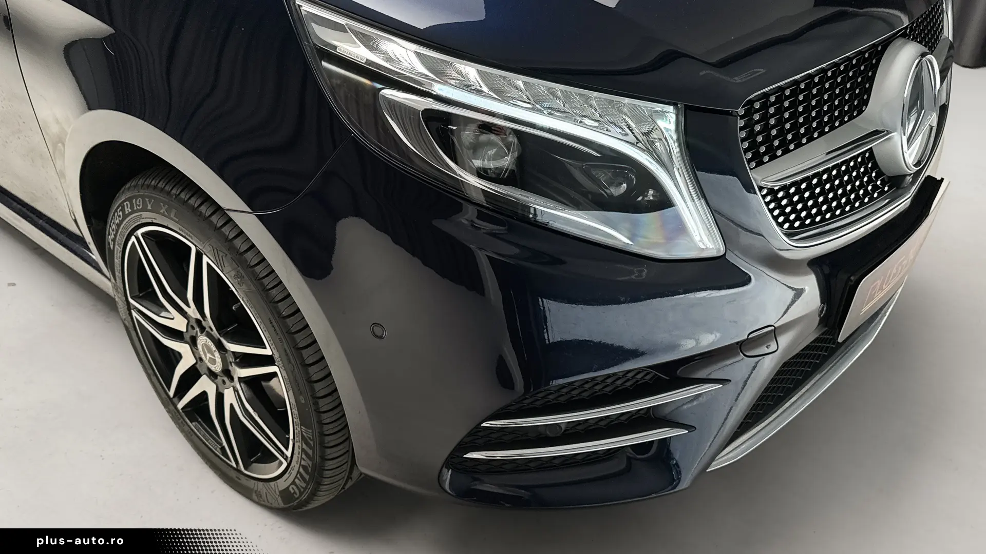 Mercedes-Benz V 300d 4Matic Lung AIRMATIC AMG 360 R19 Pano