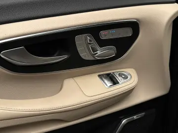 Mercedes-Benz V 300d 4Matic Lung AIRMATIC AMG 360 R19 Pano