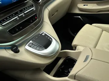 Mercedes-Benz V 300d 4Matic Lung AIRMATIC AMG 360 R19 Pano