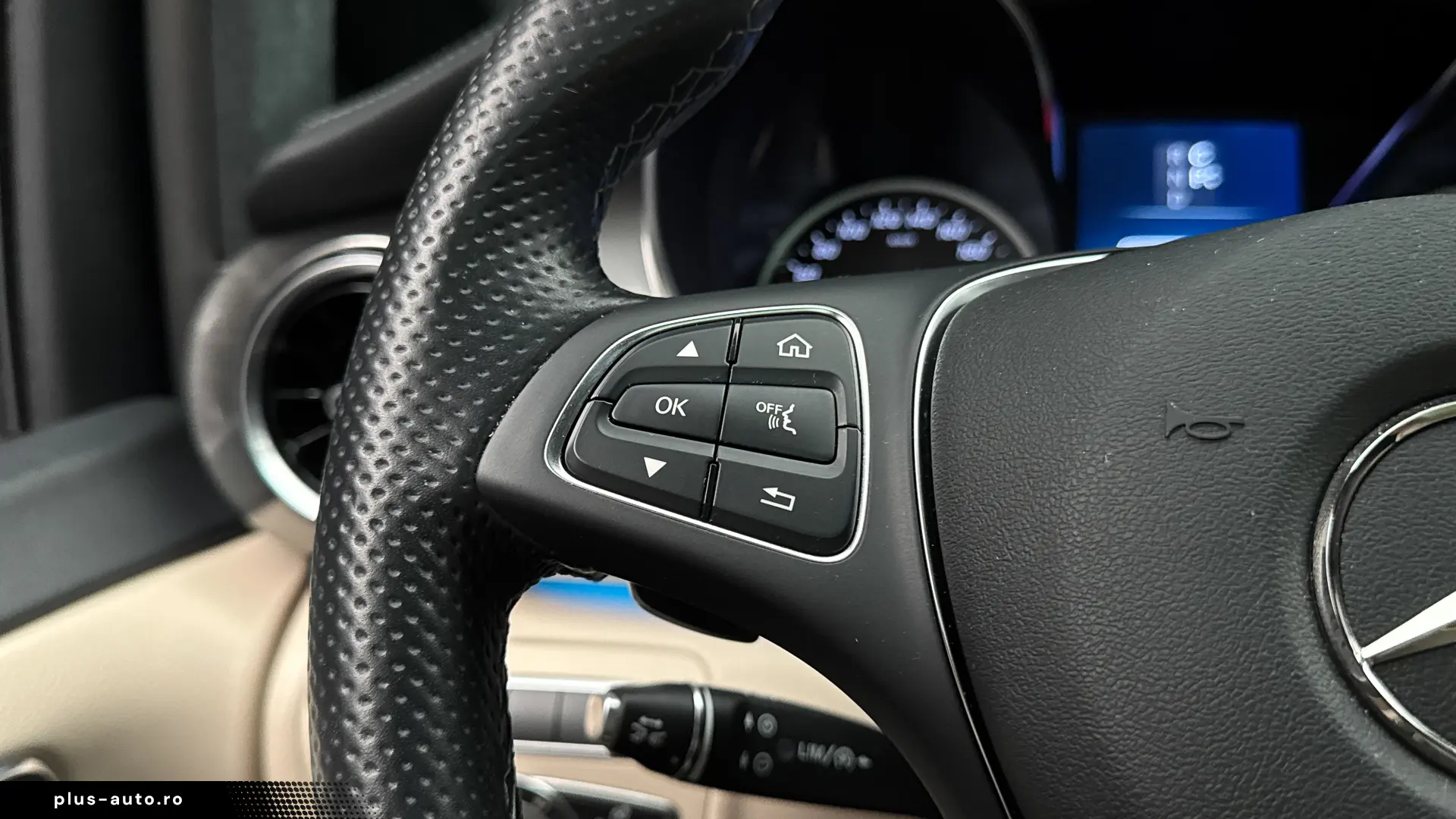 Mercedes-Benz V 300d 4Matic Lung AIRMATIC AMG 360 R19 Pano