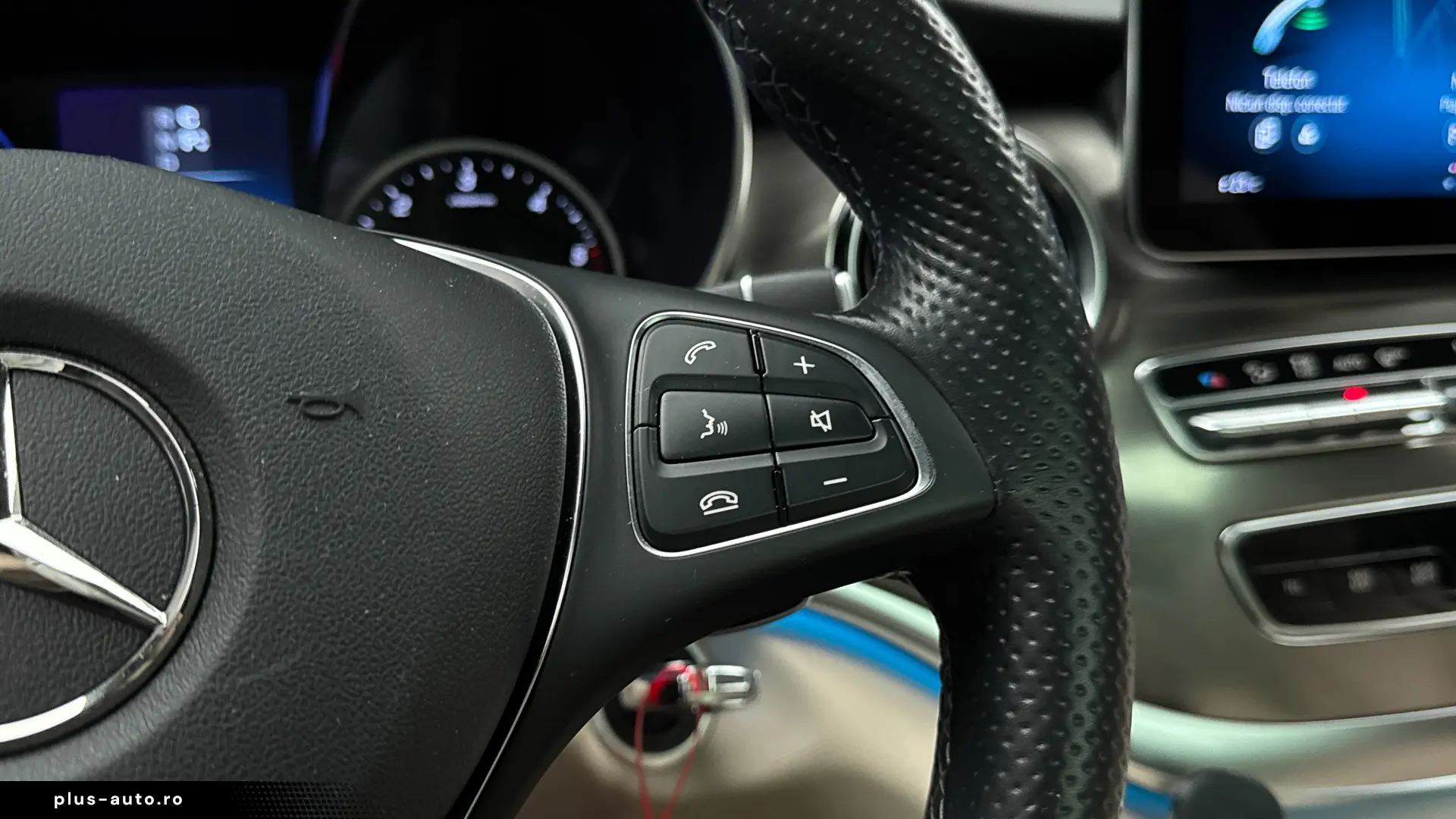 Mercedes-Benz V 300d 4Matic Lung AIRMATIC AMG 360 R19 Pano