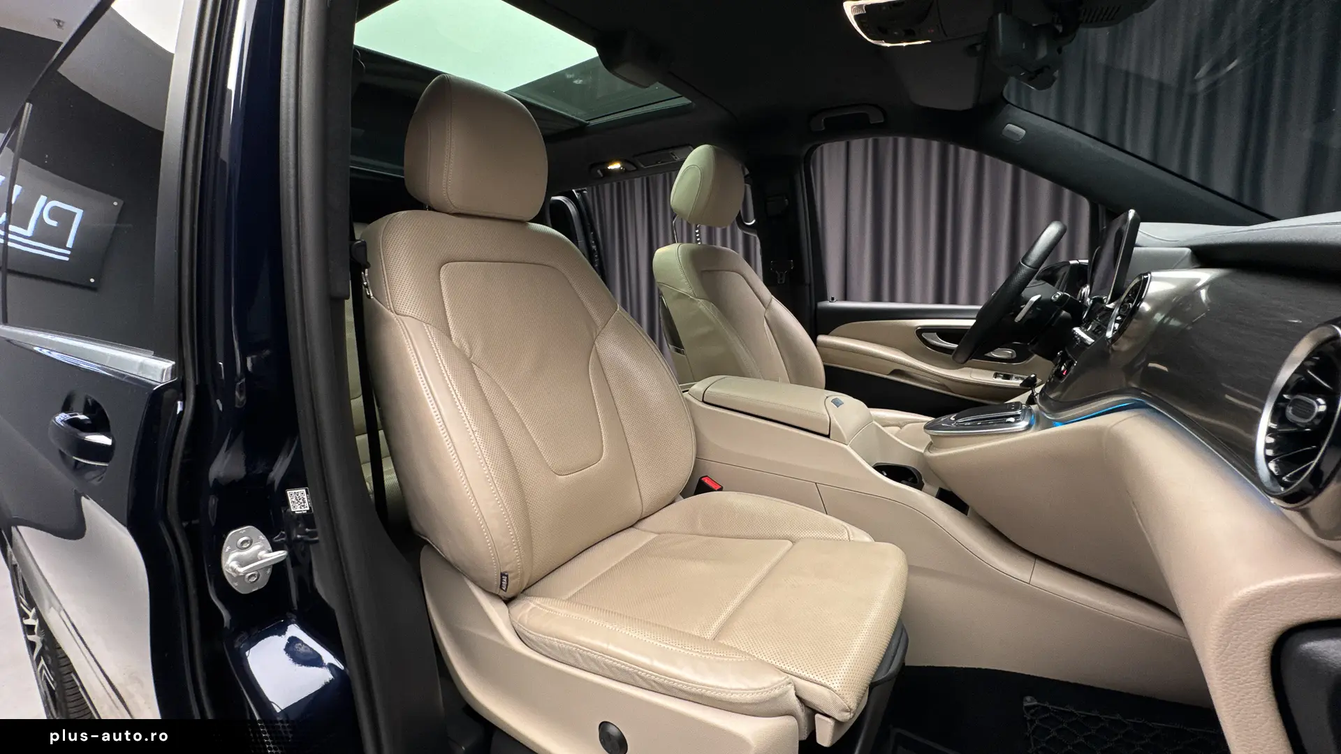 Mercedes-Benz V 300d 4Matic Lung AIRMATIC AMG 360 R19 Pano