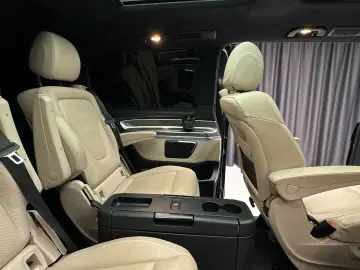 Mercedes-Benz V 300d 4Matic Lung AIRMATIC AMG 360 R19 Pano