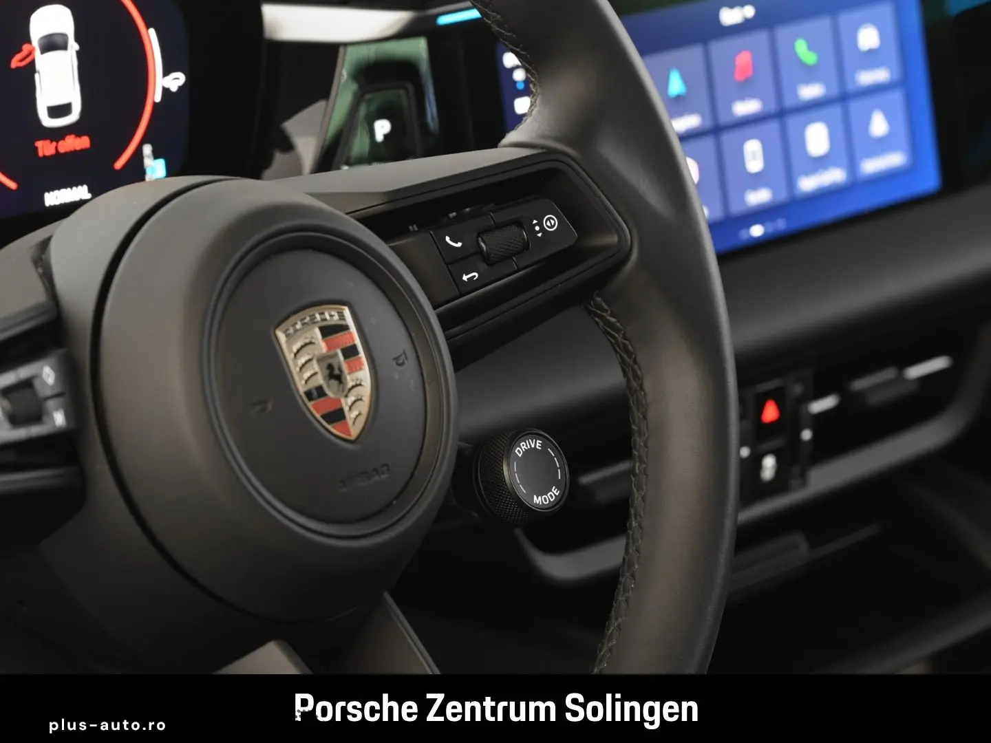 PORSCHE Macan Electric 4S PANO CHRONO LUFT AHK INNO HUD