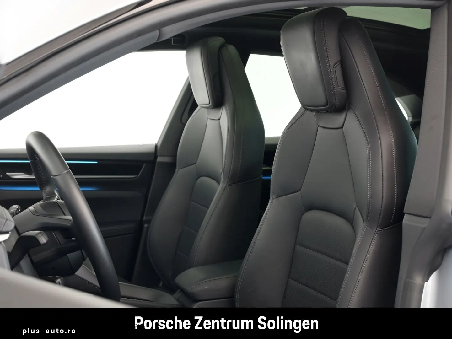 PORSCHE Macan Electric 4S PANO CHRONO LUFT AHK INNO HUD