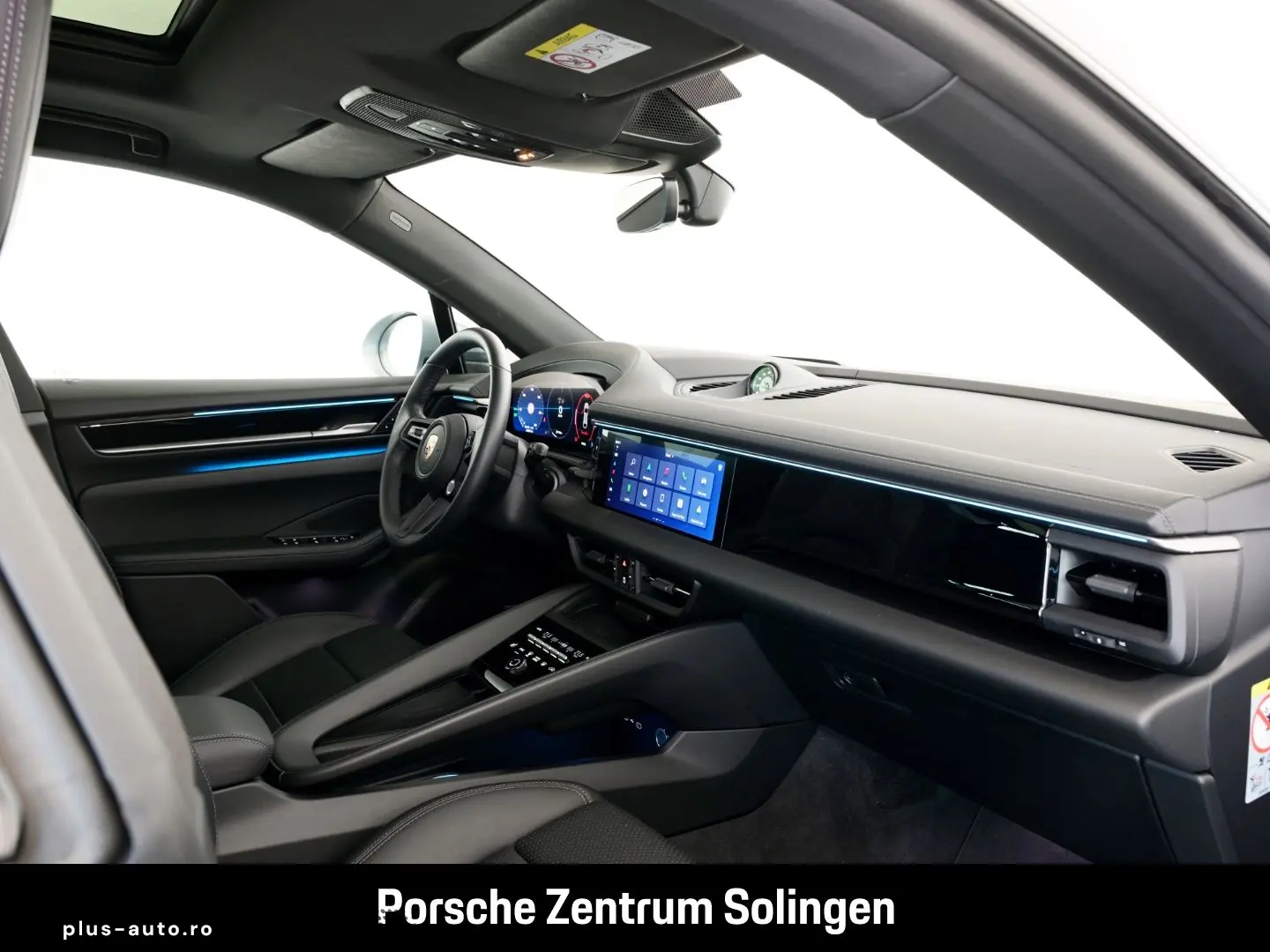 PORSCHE Macan Electric 4S PANO CHRONO LUFT AHK INNO HUD