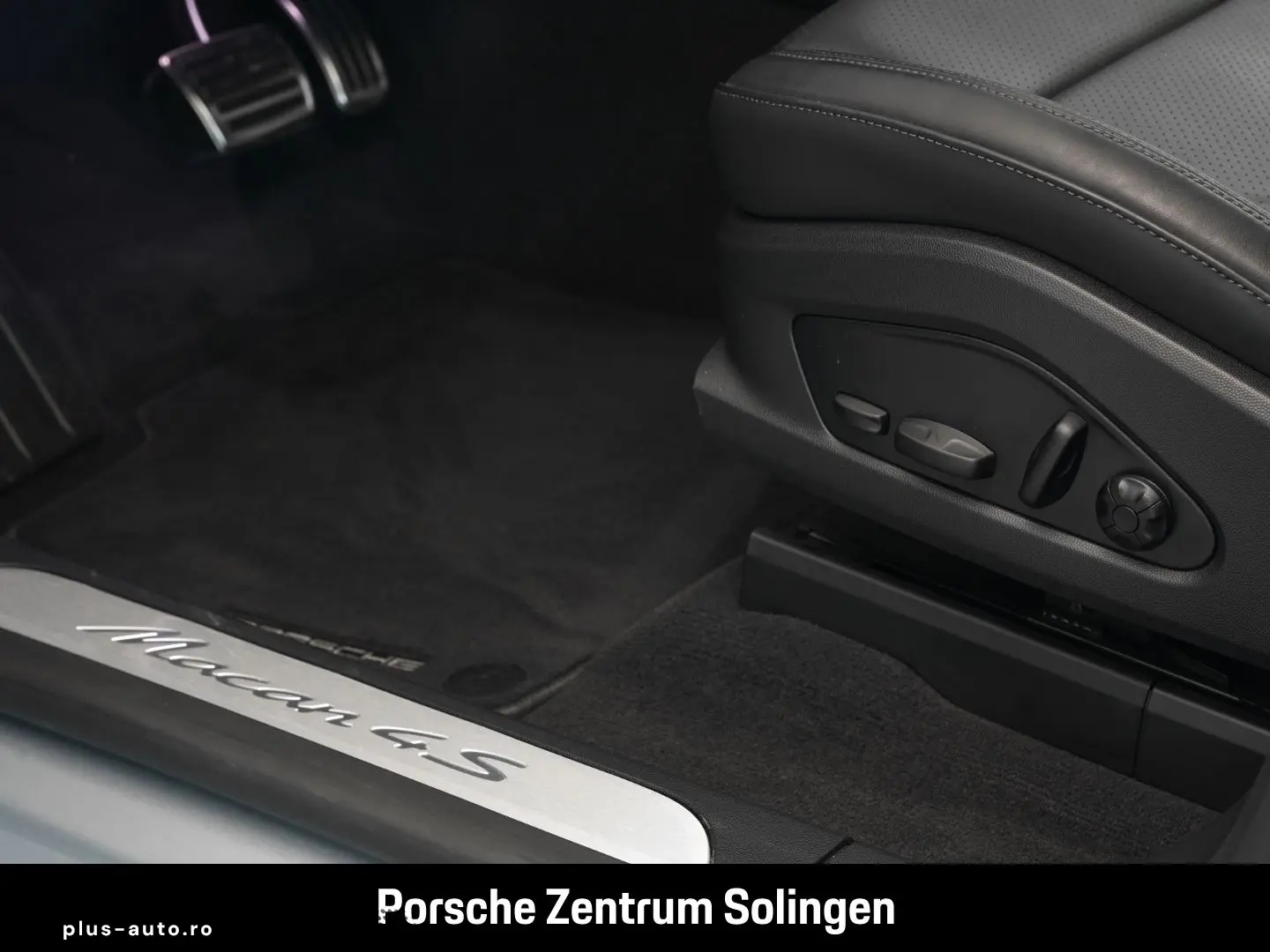 PORSCHE Macan Electric 4S PANO CHRONO LUFT AHK INNO HUD