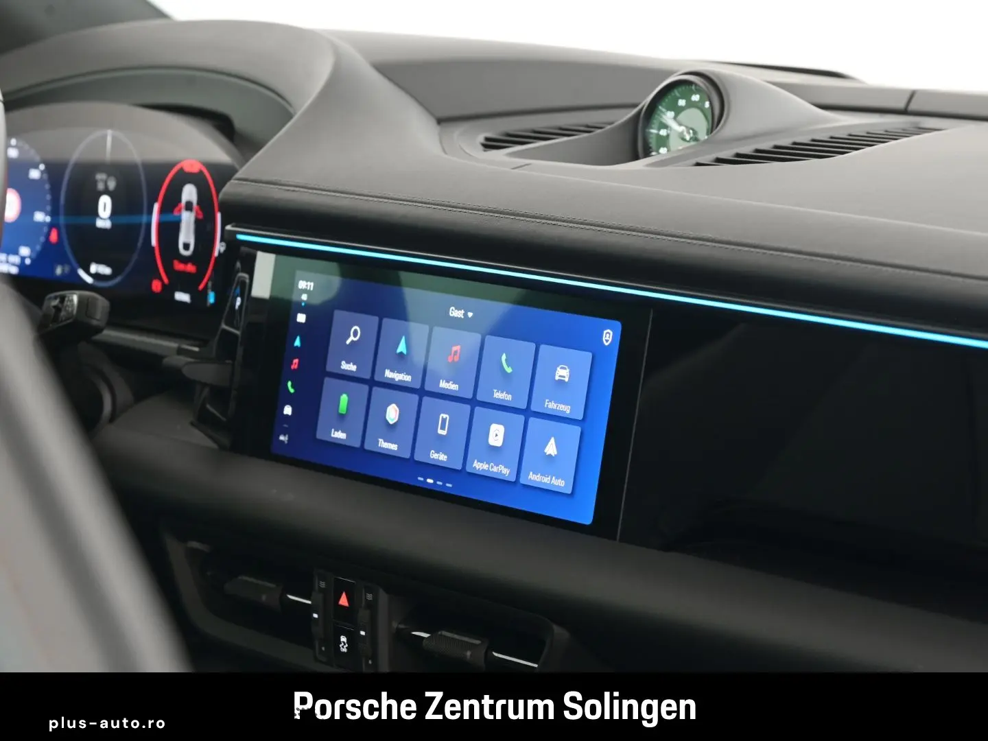 PORSCHE Macan Electric 4S PANO CHRONO LUFT AHK INNO HUD
