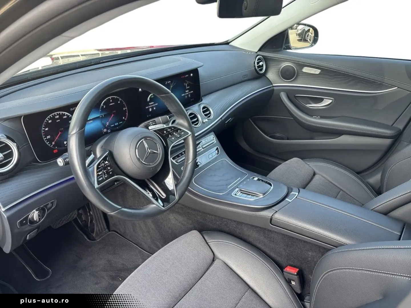 MERCEDES-BENZ E 220 d 4M Limousine  PANO LED BUSINES
