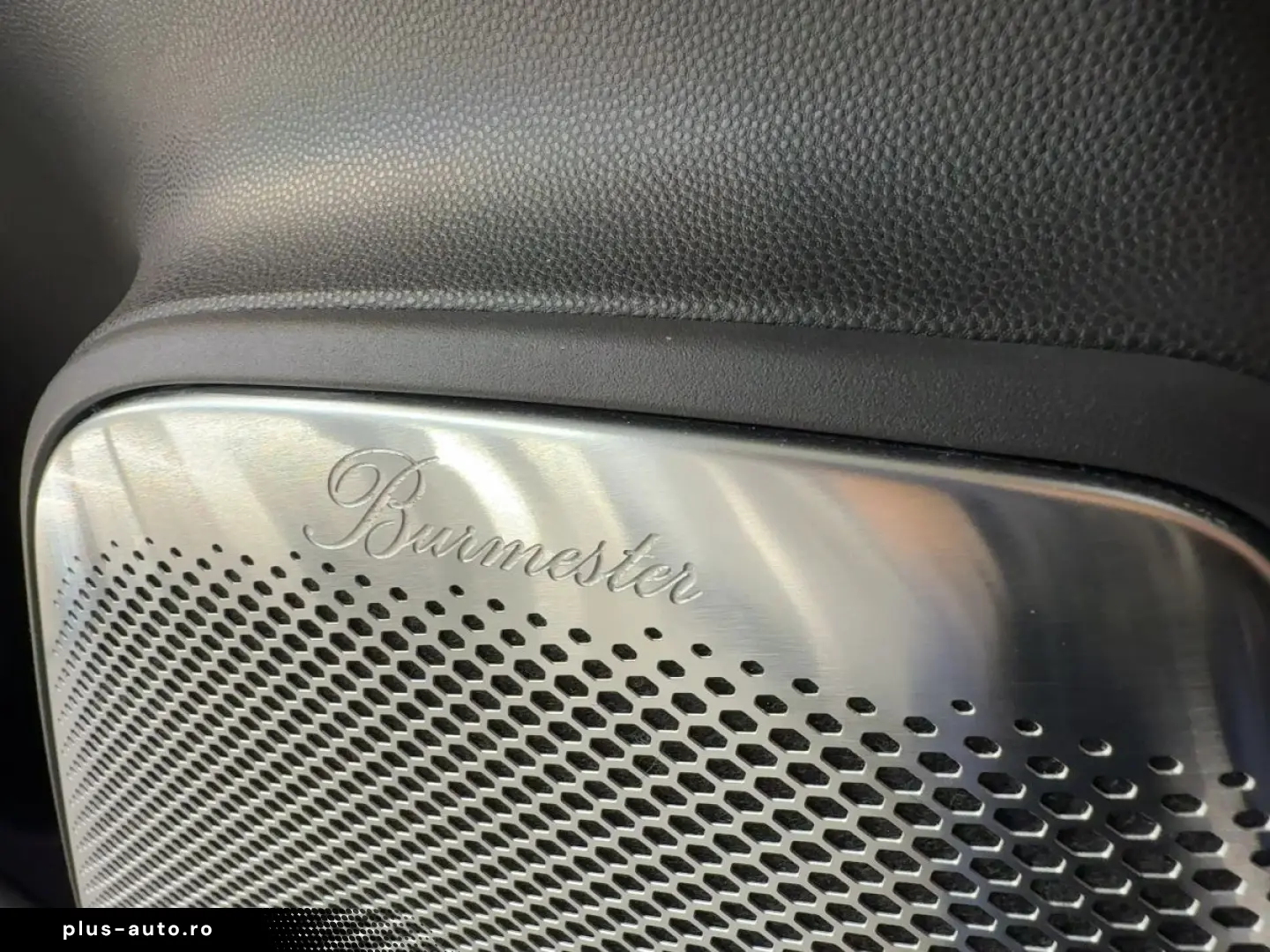 PORSCHE Macan Turbo Electric Matrix Head-Up Pano Kamera