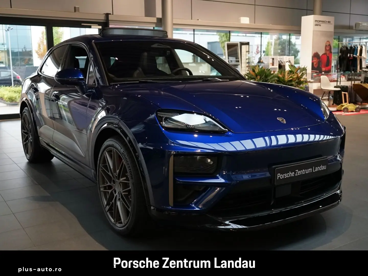 PORSCHE Macan Turbo Burmester HA-Lenkung InnoDrive LED