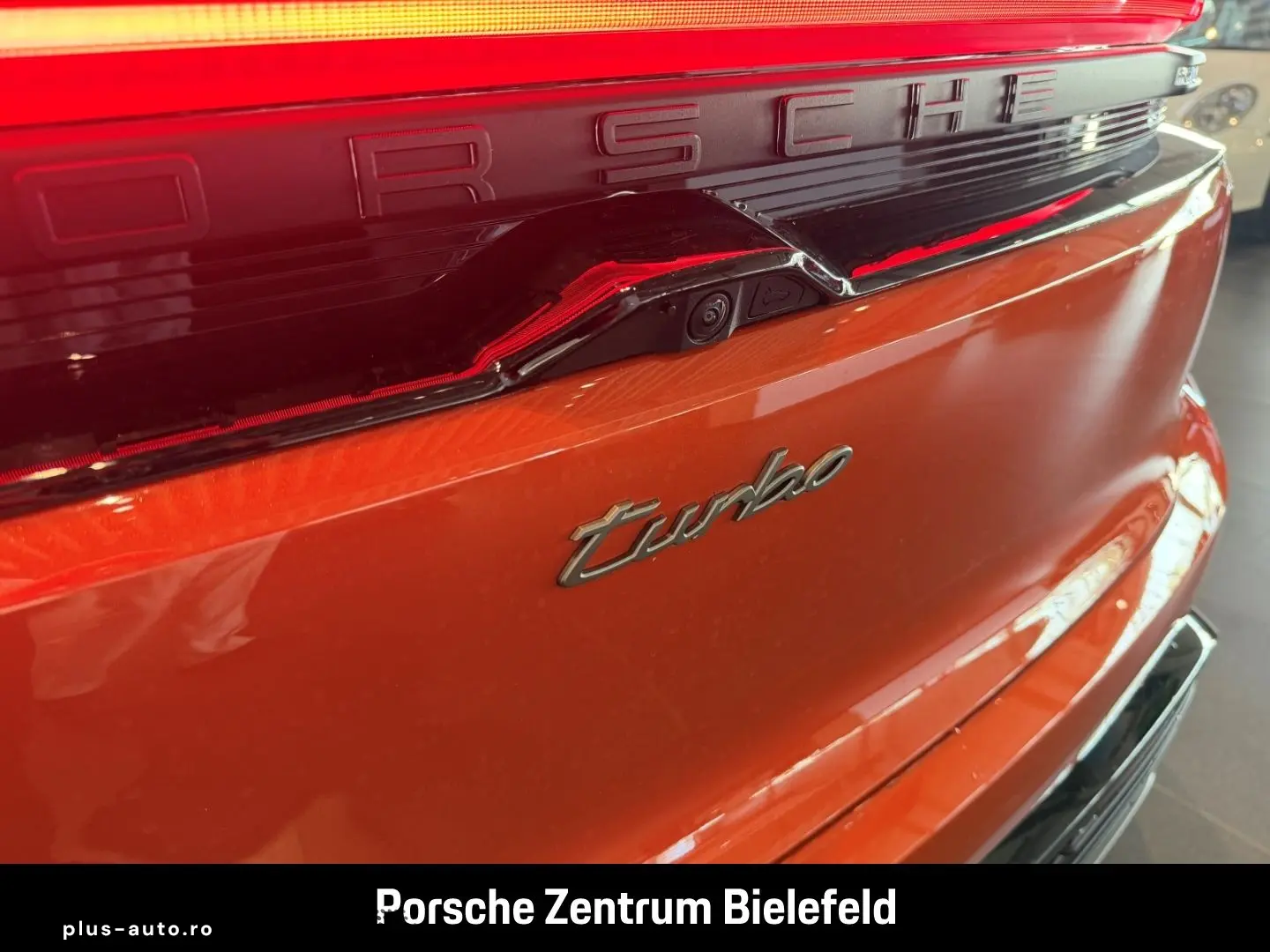 PORSCHE Macan Turbo HA-Lenkung InnoDrive Surround-View
