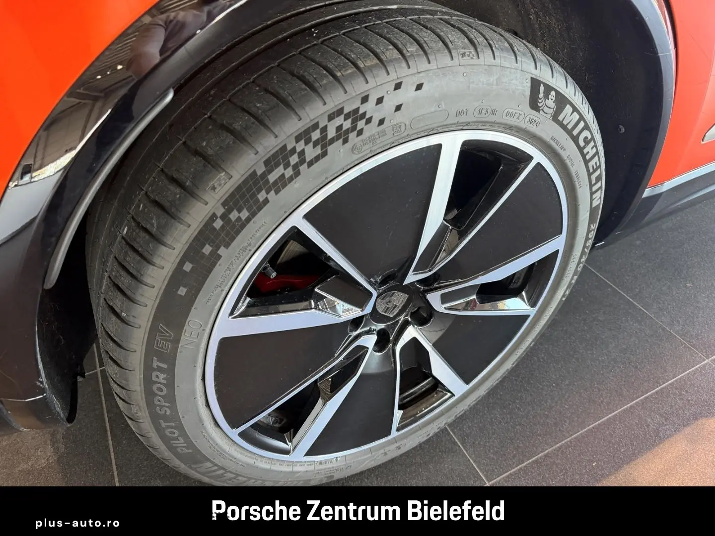 PORSCHE Macan Turbo HA-Lenkung InnoDrive Surround-View