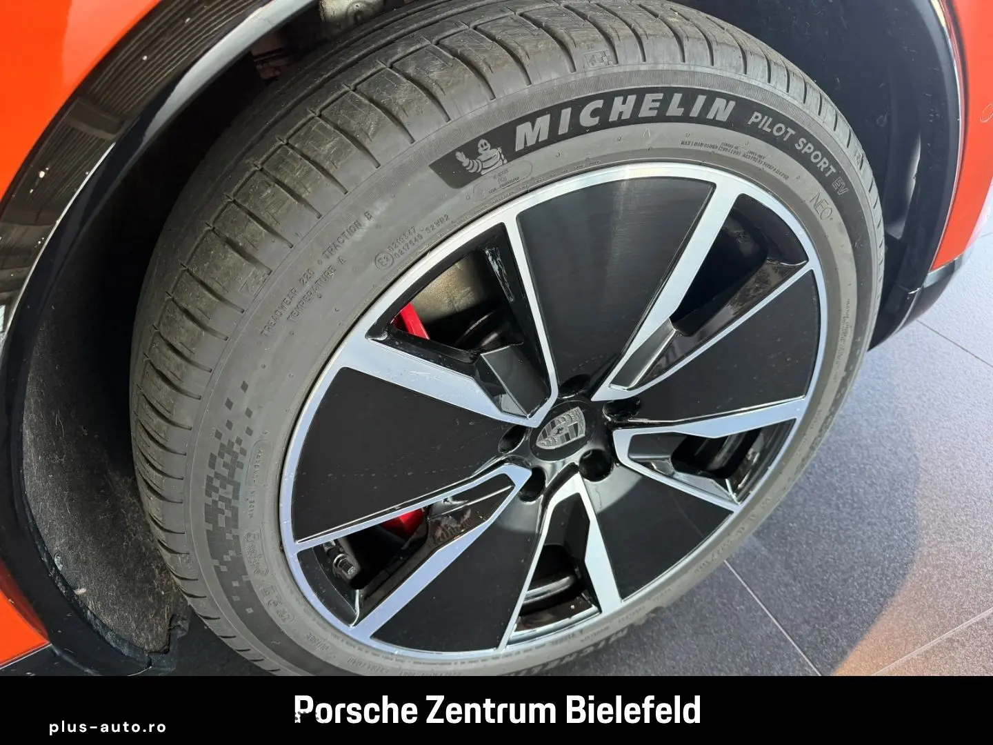 PORSCHE Macan Turbo HA-Lenkung InnoDrive Surround-View