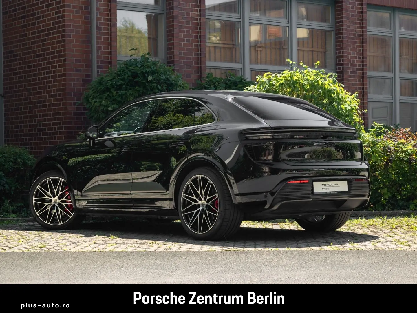 PORSCHE Macan Turbo Head-Up Surround-View Luftfederung