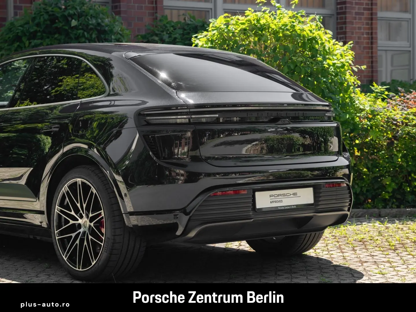 PORSCHE Macan Turbo Head-Up Surround-View Luftfederung